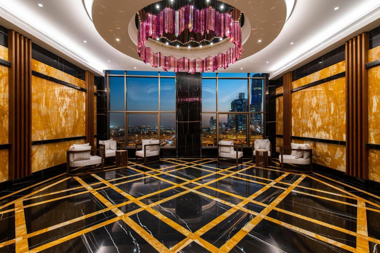 Movenpick Hotel And Residences Ер-Ріяд Екстер'єр фото The lobby of the Ritz-Carlton, Dubai