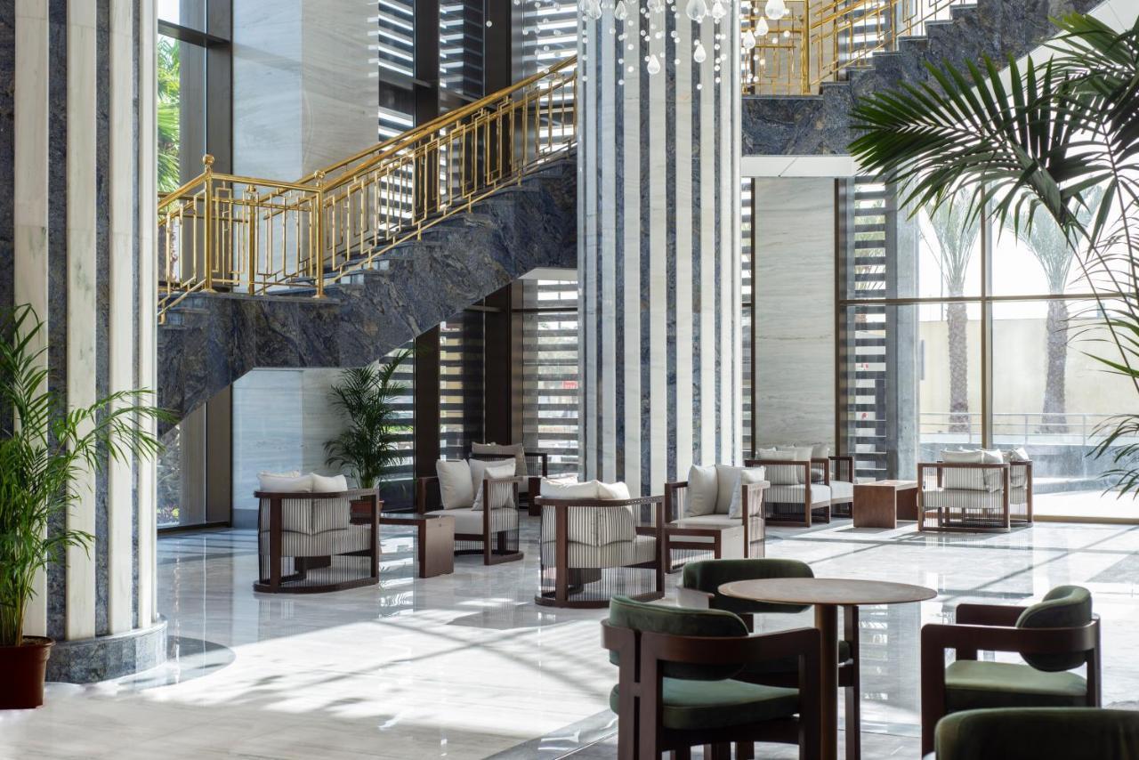 Movenpick Hotel And Residences Ер-Ріяд Екстер'єр фото Interior of the hotel