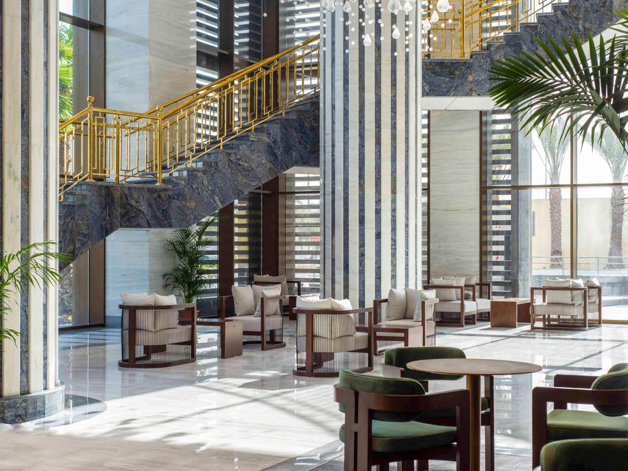Movenpick Hotel And Residences Ер-Ріяд Екстер'єр фото Lobby