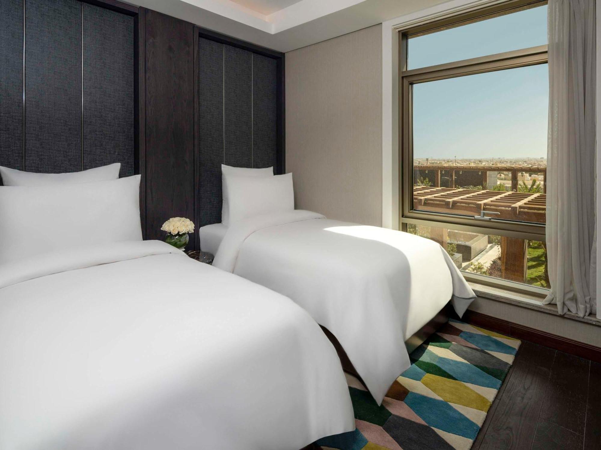 Movenpick Hotel And Residences Ер-Ріяд Екстер'єр фото Deluxe room